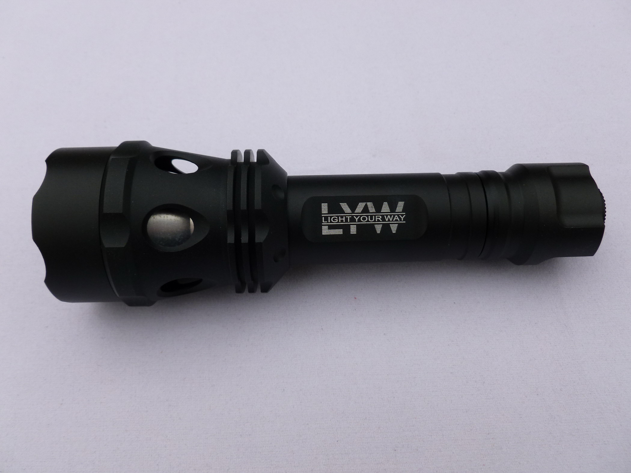 LQ-1111 diving flashlight